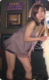 老婆带上小姐妹一起K歌,其实我们私下有一腿