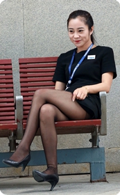 短裙熟女,街拍高跟美腿