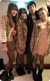 身边爱穿黑丝的妹子们